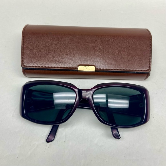 Valentino Garavani Burgundy Large Sunglasses with Case 5449S CZZ 56#16 130 - Picture 1 of 16
